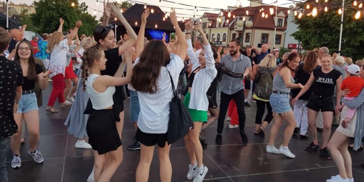 Tarnobrzeg: Będą potańcówki