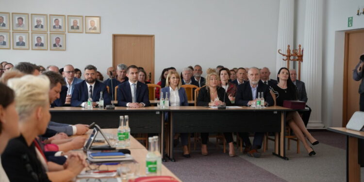 Dębica: Zaprzysiężenie Burmistrza Mateusza Kutrzeby