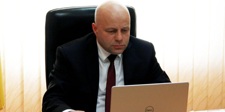 Nisko: Starosta Robert Bednarz z maksymalnymi zarobkami