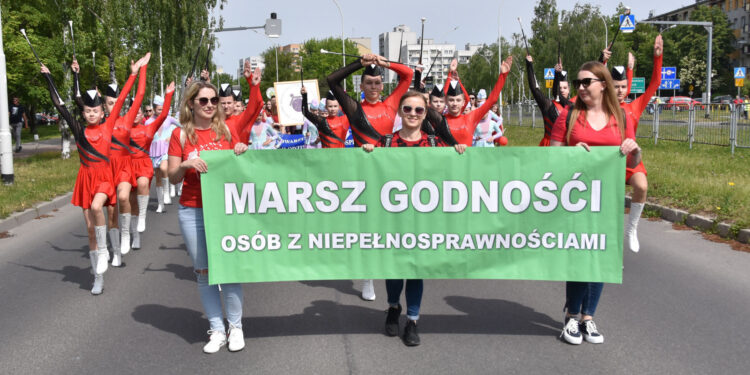 Stalowa Wola: Ulicami miasta przeszedł kolejny Marsz Godności