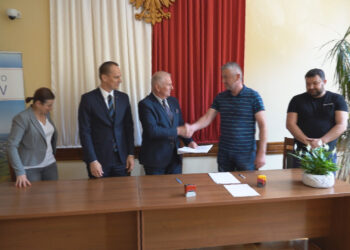 Ulanów: Firma ze Staszowa zmodernizuje 6 dróg na terenie gminy