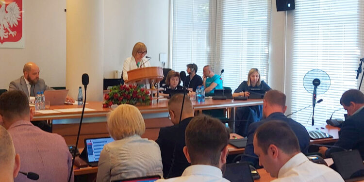 Stalowa Wola: Zarobki prezydenta uchwalone.