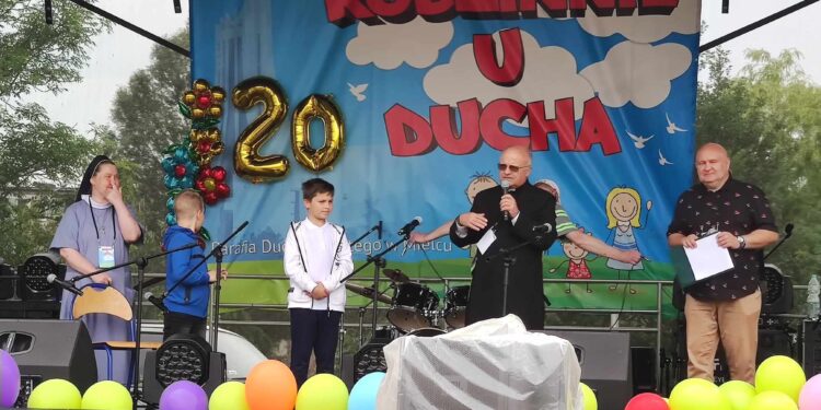 Mielec:  Rodzinnie u Ducha / z folklorem w Chorzelowie