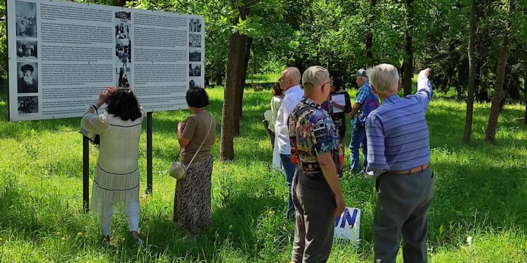 Mielec: Otwarta Brama  Cmentarza Żydowskiego
