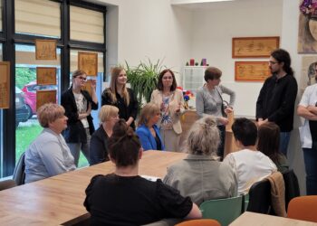 Sandomierz: Centrum Zdrowia Psychicznego zachęca do współpracy pielęgniarki środowiskowe.