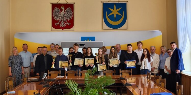 Tarnobrzeg. Filmem opowiedzieli kim będą