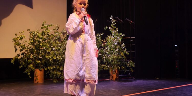 Baranów Sandomierski. Dziecięcy folklor na scenie po raz 30-ty
