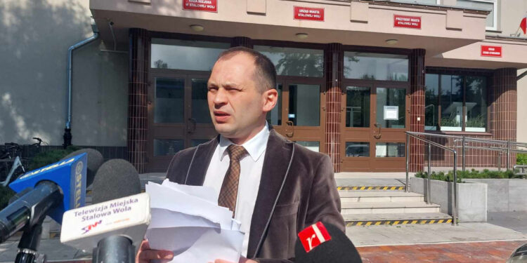 Stalowa Wola: Mieszkańcy osiedla Hutnik domagają się monitoringu powietrza