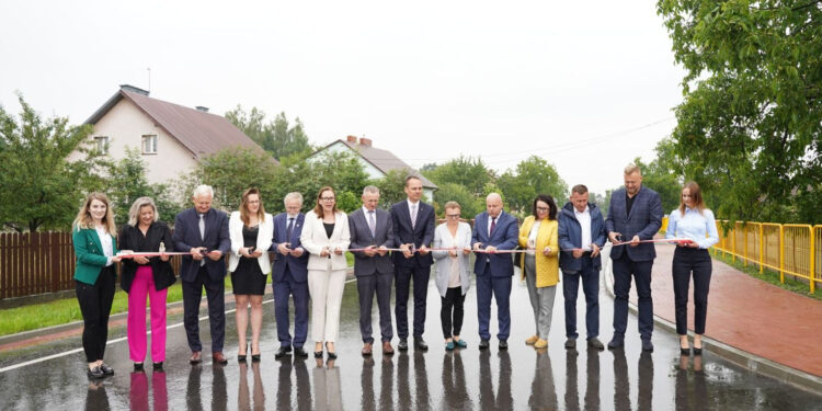 Koziarnia: Przebudowa drogi powiatowej zakończona
