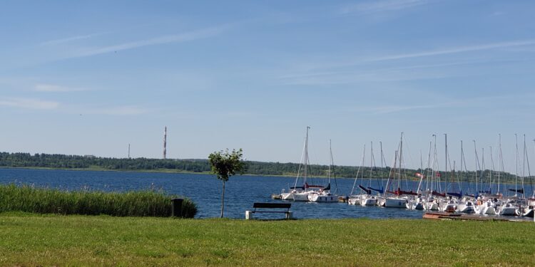 Tarnobrzeg: Wybierasz się nad Jezioro Tarnobrzeskie? Zapoznaj się z regulaminem