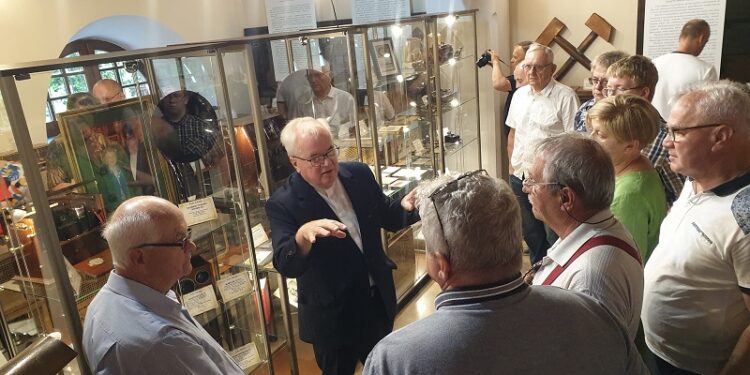 Tarnobrzeg: Wystawa starych radioodbiorników