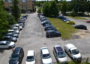 Stalowa Wola: Od poniedziałku przebudowa parkingu na Siedlanowskiego przy starostwie i utrudnienia w parkowaniu