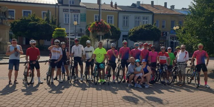 Tarnobrzeg: Dla Marysi przejadą na rowerach blisko 1000 kilometrów