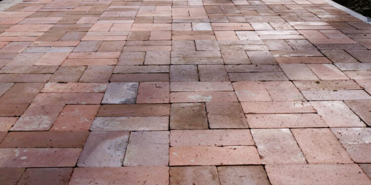 Stalowa Wola: Na koniec sierpnia przewidywany jest finał prac drogowych na ulicy Wolności