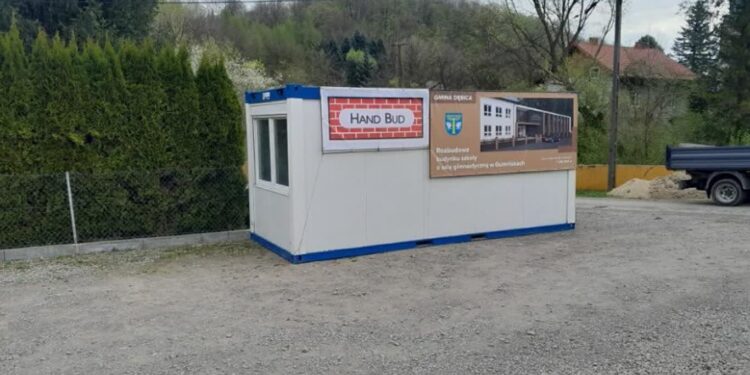 Dębica: Trwa budowa sali gimnastycznej w Gumniskach