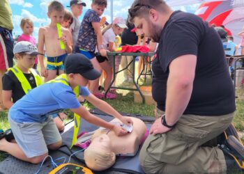 Tarnobrzeg. Przez zabawę do wiedzy o bezpieczeństwie nad wodą