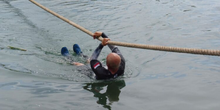 Tarnobrzeg. Przez błoto, piach i wodę do mety. Za nami tegoroczny Run fit