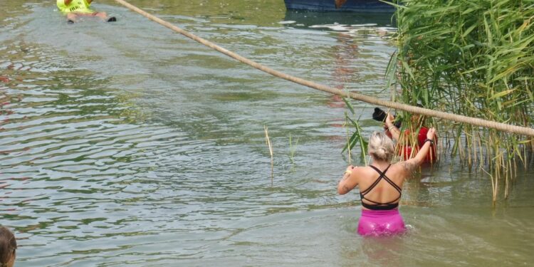 Tarnobrzeg. Przez błoto, piach i wodę do mety. Za nami tegoroczny Run fit