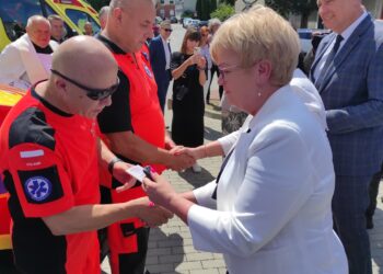 Mielec: Kolejne karetki dla Podkarpackiej Stacji Pogotowia Ratunkowego w Mielcu