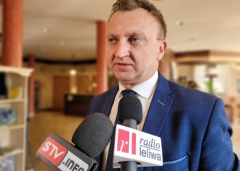 Sandomierz: Starosta Marcin Piwnik o szkodach, jakie wyrządziły w powiecie gwałtowne burze.