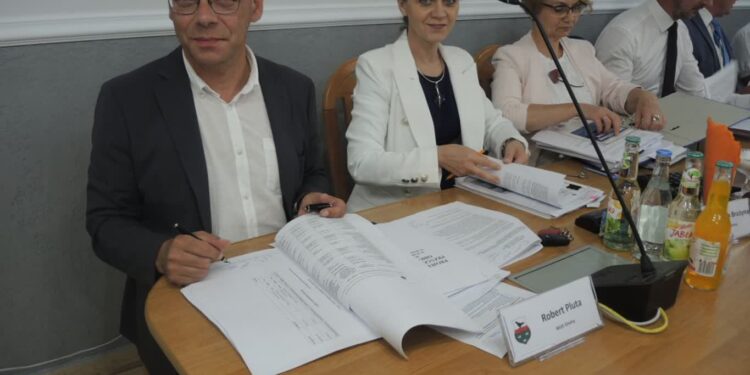 Padew Narodowa: Ponad 8 mln złotych na inwestycje…