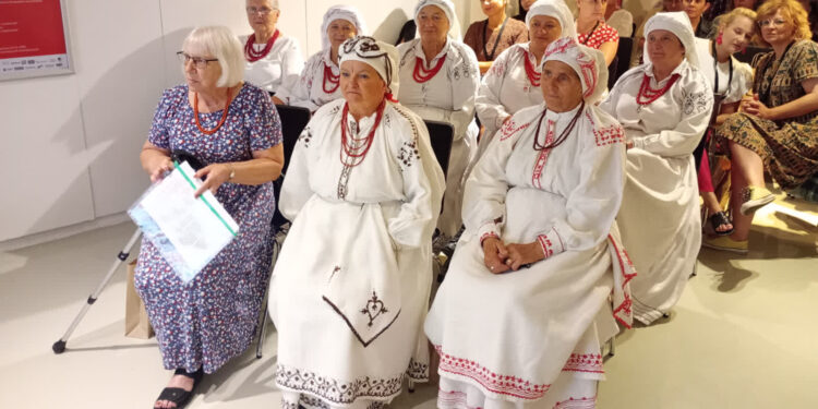 Stalowa Wola: W muzeum rozmawiali o Marii Kozłowej i wzorach lasowiackich