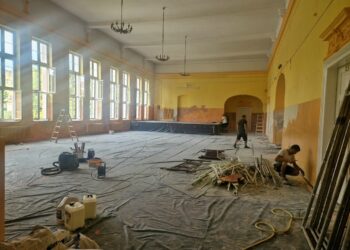 Sandomierz: Remonty w szkołach średnich .