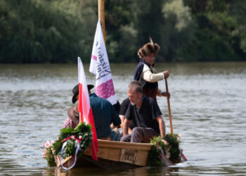 Ulanów: Na wody wypłynęły kolejne łodzie flisackie