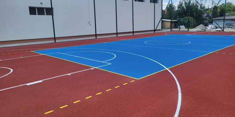 Wadowice Górne: Wraz z nowym rokiem szkolnym, nowe boisko wielofunkcyjne