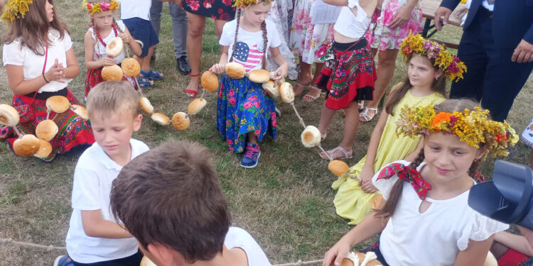 Turbia: Za nami dożynki powiatowe z muzyką, dobrą zabawą i lotami