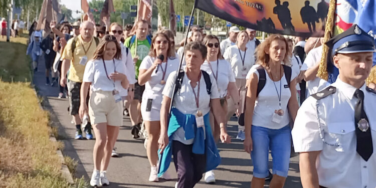 Stalowa Wola: Po raz 41. wyruszyli na pielgrzymi szlak