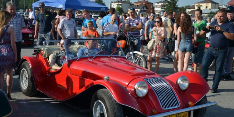 Mielec: XIII Mielecki Zlot Pojazdów Zabytkowych