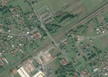 Tarnobrzeg/Chmielów: Utrudnienia na przejeździe kolejowo-drogowym