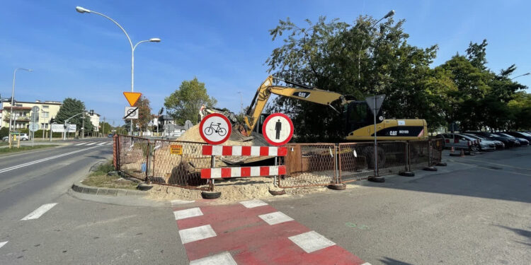 Stalowa Wola: Ruszyła budowa kanalizacji deszczowej na Wojska Polskiego