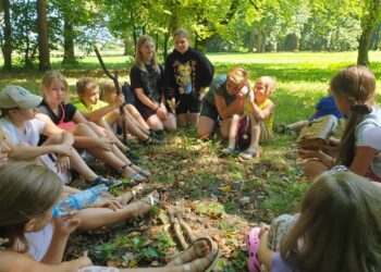 Tarnobrzeg: O zmysłach natury  w parku dzikowskim