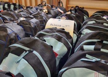 Sandomierz. Tornister pełen uśmiechu – akcja Caritas