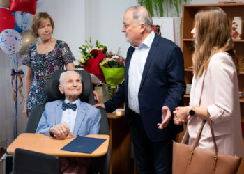 Stalowa Wola: Pan Czesław w Domu Pomocy Społecznej obchodził setne urodziny