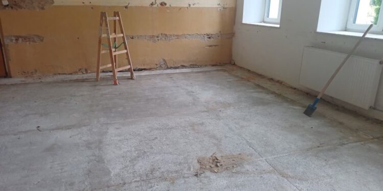 Padew Narodowa: Finiszują prace remontowe w  Szkole  Podstawowej im. Ignacego  Łukasiewicza