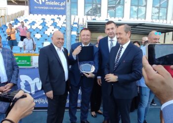 Mielec: Stadion ma już swoje imię – Grzegorza Lato