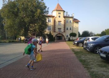 Tarnobrzeg. Miasto nie rezygnuje z budowy hali sportowej przy SP6