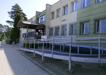 Stalowa Wola: Trzech chętnych na usunięcie barier architektonicznych w Ambulatorium
