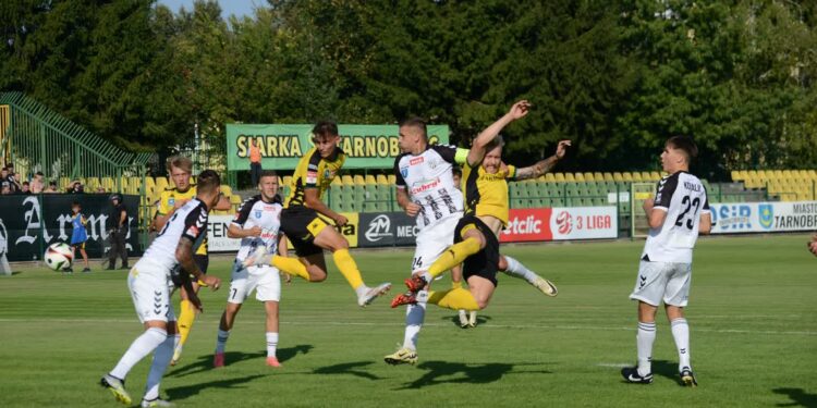 Siarka Tarnobrzeg przegrywa z Sandecją, mecz przerwany