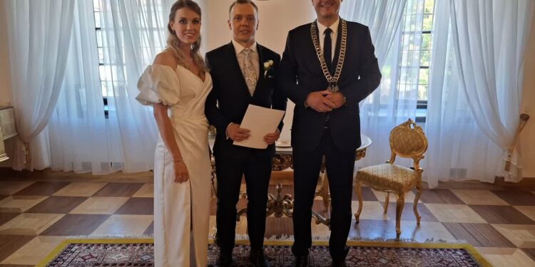 Sandomierz: Pierwszy taki ślub w nowej kadencji.