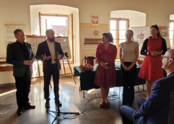 Sandomierz: Gombrowicz, Mrożek i inni – rozpoczęło się święto literatury