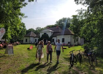 Skotniki: „Pamiętasz była jesień” – artystyczno-kulinarne spotkania z historią rodziny Skotnickich