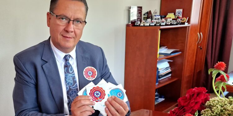 Mielec: Naklejki… promują pierwszą pomoc