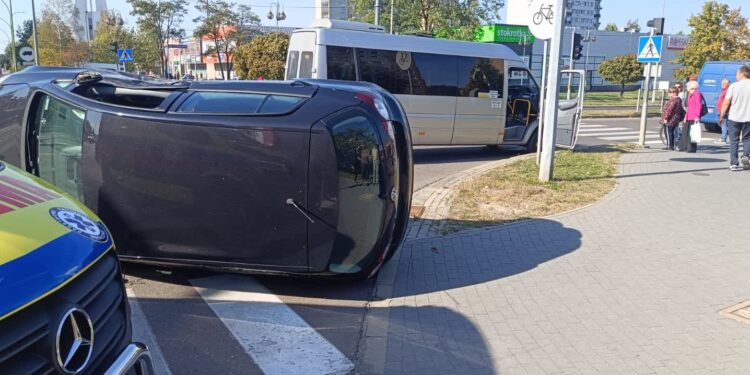 Mielec: Wypadek na skrzyżowaniu ulic Sienkiewicza i Drzewieckiego w Mielcu