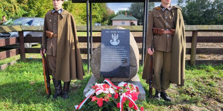 Baranów Sandomierski. W rocznicę bohaterskiego czynu saperów z Mysłowic