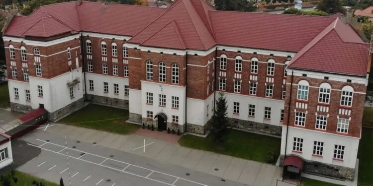 Mielec: Są środki na poprawę bazy dydaktycznej oraz infrastruktury szkół zawodowych prowadzonych przez Powiat Mielecki