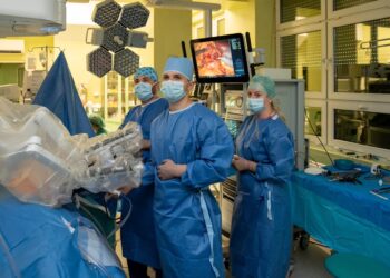 Rzeszów: Nowatorska operacja nerki w asyście robota chirurgicznego da Vinci.
